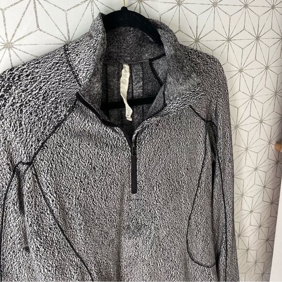 Lululemon Rush Hour 1/2 Zip
Running Luon Spray Jacquard White Black - Picture 7 of 12